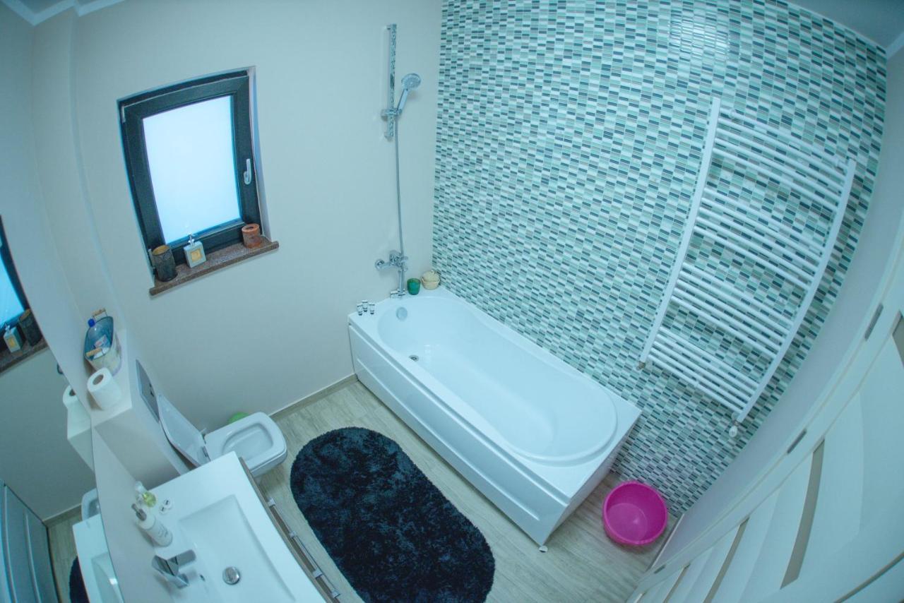 La Stejari Apartment Szucsáva Kültér fotó